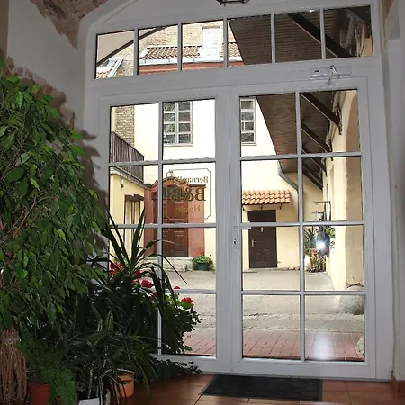 Bernardinu House