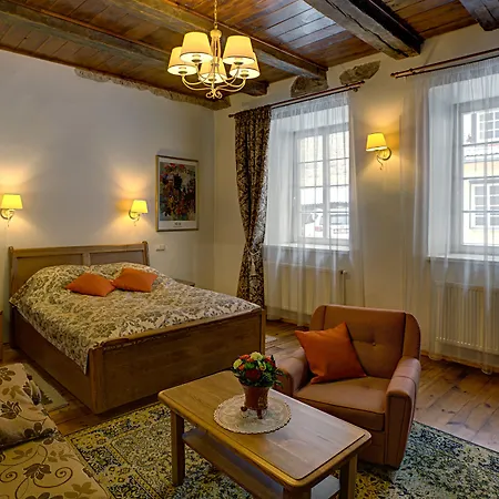 Bernardinu House