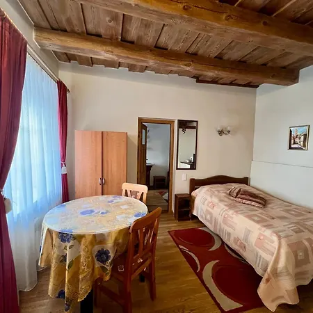 Bed & Breakfast Bernardinu House 3*