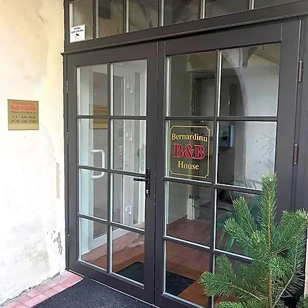 Bernardinu House