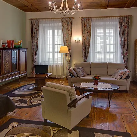 Bernardinu House 2*
