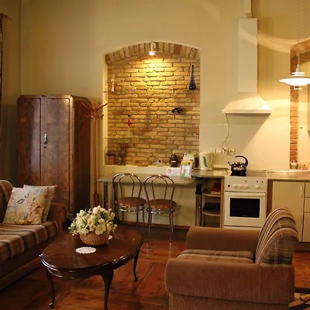 Bernardinu House B&B 3*