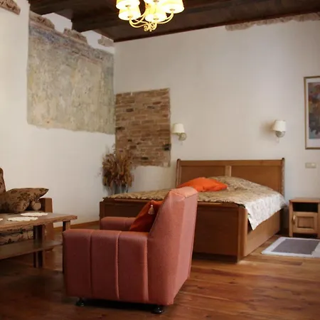 Bernardinu House Bed & Breakfast 2*