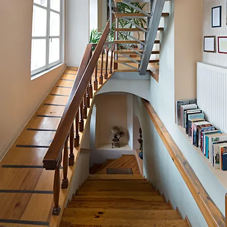 伯纳蒂努早餐加住宿酒店