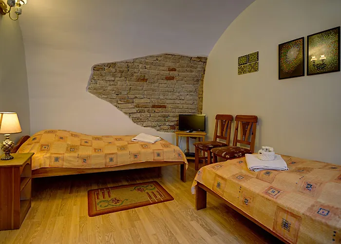 Bernardinu House Готель типу 